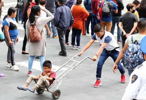 Esta es la mejor edad para un incómodo paseo por el Centro.