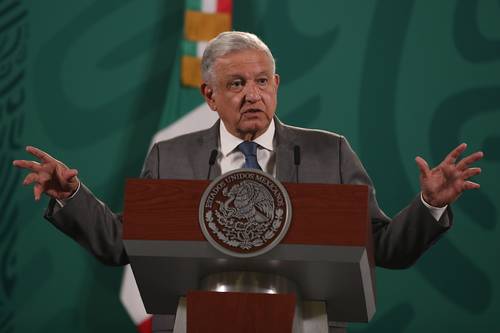 No se trata de “desplazar al sector privado; es poner orden, porque no se le puede dar el mismo trato a Repsol u Odebrecht que a la CFE, una empresa pública que no tiene fines de lucro, señaló ayer el presidente Andrés Manuel López Obrador.