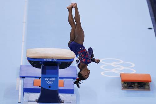  La estadunidense Simone Biles encabezó el concurso general. Foto Ap