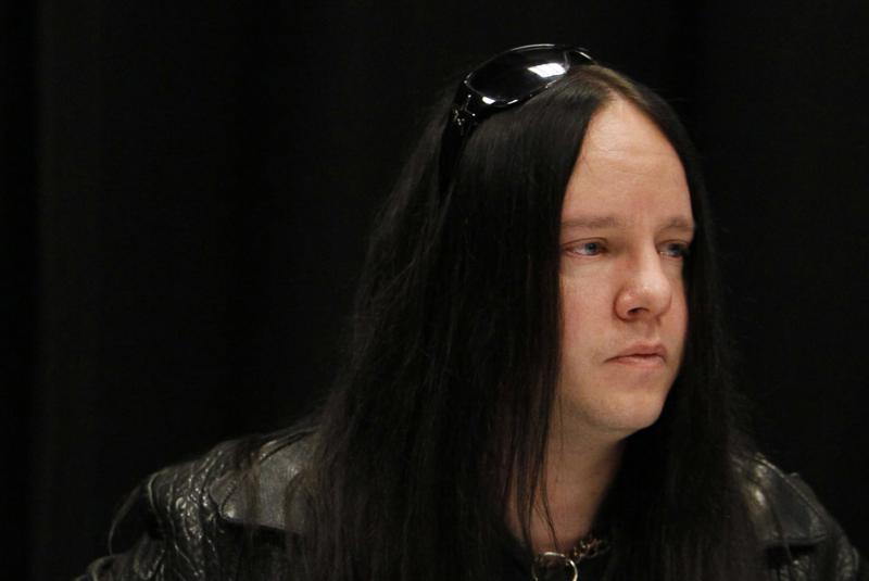 Junto con Shawn Grahan y Paul Gray, Jordison fundó la agrupación metalera.