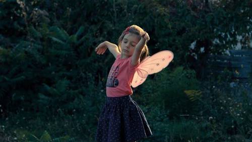 Fotograma de la película Little Girl del director francés Sébastien Lifshitz.