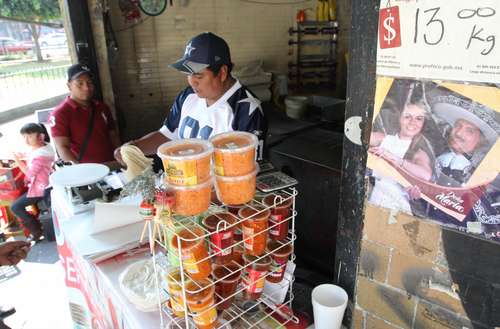 En lo que va del año, el precio del kilogramo de tortilla ha pasado de 13 pesos hasta 25 en algunos puntos de la ciudad.