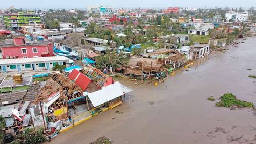 El huracán Grace ocasionó inundaciones, deslaves, crecidas de ríos y arroyos, así como daños diversos en inmuebles en el municipio de Tecolutla, Veracruz.