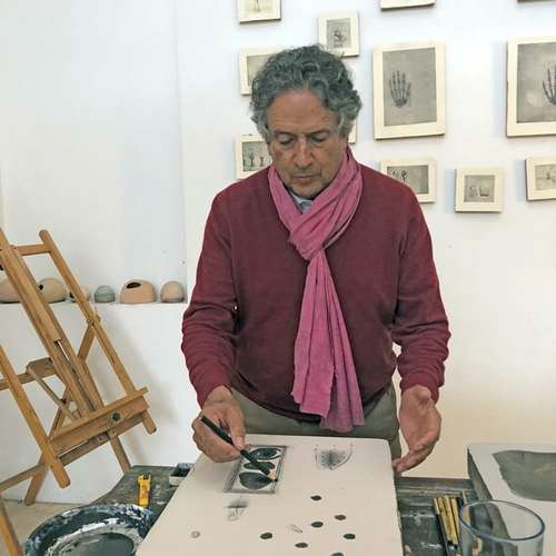 El maestro Juan Manuel de la Rosa (1945-2021) fundó con recursos propios un museo y un club de lectura enfocado a los niños de su natal Sierra Hermosa, municipio de Villa de Cos, en el norte de Zacatecas.