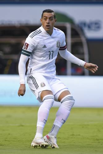 El delantero Rogelio Funes Mori, argentino naturalizado mexicano, respondió a los señalamientos luego de ser titular con el Tricolor en la eliminatoria al Mundial y no haber anotado. “Siempre voy a ser criticado y lo entiendo. Desde el primer momento que quise estar en la selección sabía de esto. No me quita el sueño de continuar con México. Seguiré adelante, creciendo y mejorando como jugador”, dijo en su regreso a Monterrey para incorporarse a Rayados.