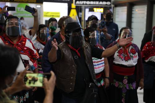 Regresó a México la delegación del EZLN tras gira por 30 naciones