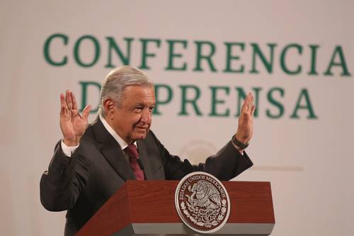 FELICITACIÓN ESPACIAL. AMLO recibió en español una felicitación de los astronautas rusos desde la estación espacial internacional, con motivo de la Independencia.