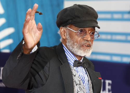 Melvin Van Peebles, músico, dramaturgo y director de cine estadunidense, murió a los 89 años en su casa la noche del pasado martes.