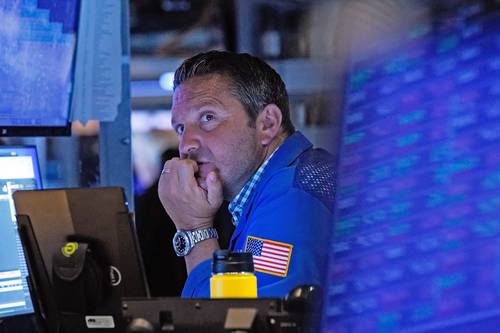 Una venta masiva de acciones de tecnología en Wall Street puso al índice S&P 500 en camino de su mayor caída desde mayo.