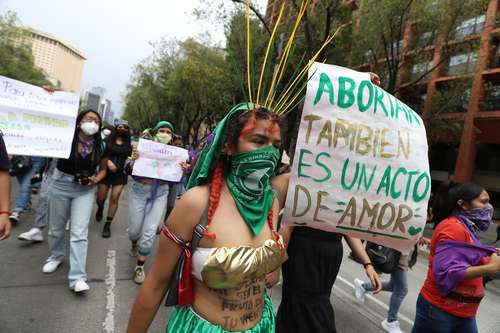 Aspecto de la marcha del 28 de septiembre, Día Internacional por la Despenalización y la Legalización del Aborto.