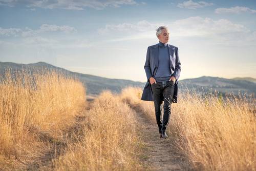 Con un espectáculo que promete “despertar emociones”, el tenor italiano Andrea Bocelli protagonizará una gran gala en Playa Maroma Beach Club.