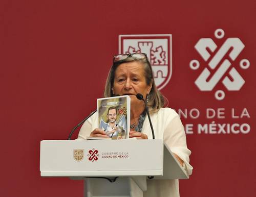 Paloma Sainz Tejero, directora de la Feria Internacional del Libro del Zócalo, durante la conferencia de prensa donde se dieron a conocer los detalles de la 21 edición del encuentro.