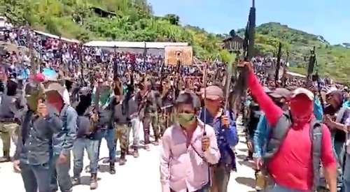 Presentación del grupo de autodefensa El Machete, en Pantelhó, Chiapas, en julio pasado.