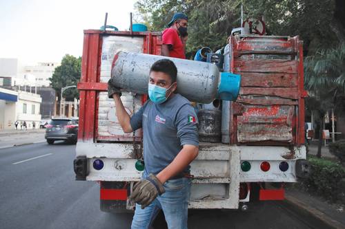 A decir de la Profeco, el precio promedio diario del cilindro del gas LP –de la semana pasada– fue 25.36 pesos por kilogramo, mientras el estacionario de 13.73 por litro.