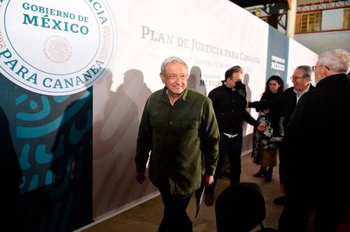 “Sólo los insensatos conservadores podrían decir que estábamos mejor con Porfirio Díaz”, dijo López Obrador al presentar el Plan de Justicia para Cananea.