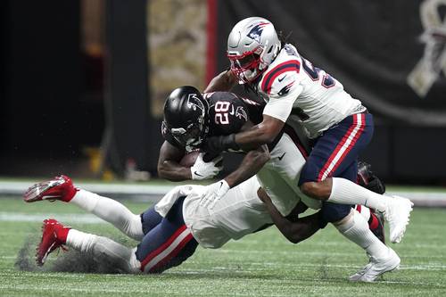 Tras la paliza de la semana pasada 43-3 ante Dallas, Atlanta cargó con otro doloroso revés en la jornada 11 de la NFL.