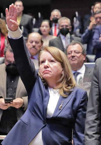ARRASA LORETTA ORTIZ EN VOTACIÓN PARA LA CORTE. La nueva ministra rindió protesta ayer en el Senado tras ganar con 92 votos. Sustituye a José Fernando Franco González Salas.
