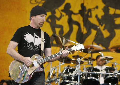 The Edge, guitarrista de U2, durante el Festival Jazz y Herencia en diciembre de 2006. El mes próximo participará en un concierto en favor de los músicos de Nueva Orleans afectados por la pandemia.