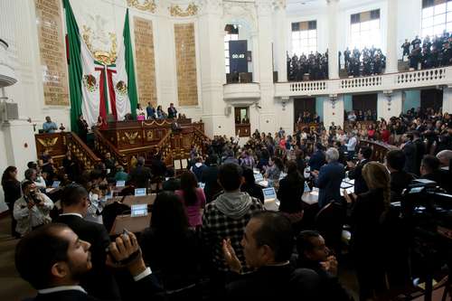 La diputada de Morena Martha Ávila señaló que no hay cuestiones de que se les esté metiendo miedo a los trabajadores; están conscientes de que es un cambio y van a llegar nuevas personas que van a revisar la cuestión administrativa.