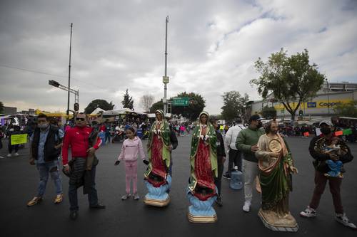 Comerciantes del mercado de Sonora cerraron Fray Servando para pedir que los dejen vender.