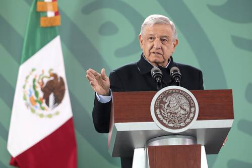 A partir de que se difundió que ómicron era más peligrosa que otras variantes, hubo nerviosismo en el mercado financiero y se afectó la economía, dijo López Obrador en Michoacán.