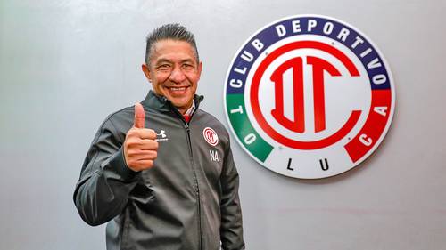 Tras su breve paso por el Huesca de la Segunda División española, Ignacio Ambriz regresó y dirigirá a Toluca.