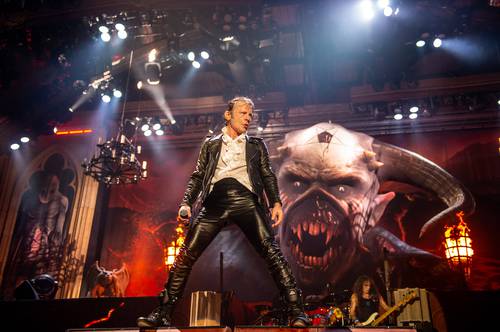 La agrupación inglesa Iron Maiden durante un concierto