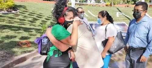 
<br>Hallan cadáveres de profesor de la Autónoma de Guerrero y estudiante