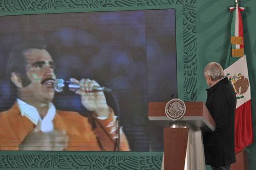 El Presidente dedicó ayer unos minutos de su conferencia para recordar a Vicente Fernández.