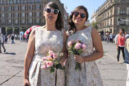 Las iniciativas de reforma se han presentado desde 2015, pero no han fructificado. En la imagen, matrimonio en la CDMX.