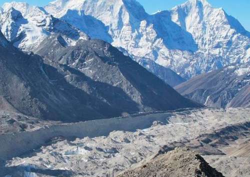 Los glaciares del Himalaya se derriten a una tasa excepcional, sostienen investigadores