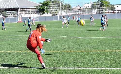 El equipo de las militares se coronó en la final disputada en el estadio de la unidad deportiva Luis Donaldo Colosio, de la paradisiaca Playa del Carmen, Quintana Roo, donde fueron resguardadas por elementos armados de la base castrense más próxima.