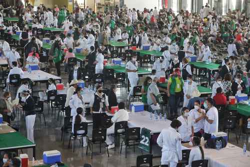 Jornada de vacunación en instalaciones de la UNAM, en marzo.