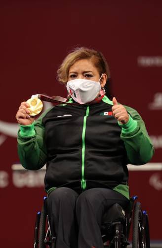 La multimedallista y especialista en parapowerlifting aseguró que trabaja para seguir dando glorias a México.