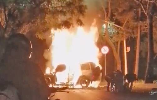 La FGJ informó que las víctimas del percance del domingo pasado sobre Paseo de la Reforma que terminó en el incendio de una camioneta, eran padre e hijo.