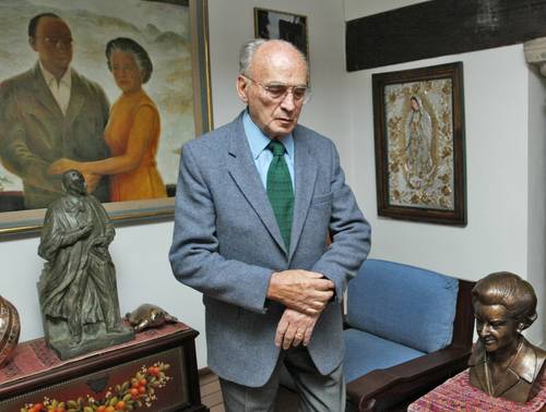 Luis Echeverría en su casa de San Jerónimo, en 2004.