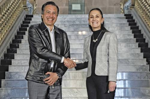 La mandataria capitalina, Claudia Sheinbaum, y el gobernador de Veracruz, Cuitláhuac García, se reunieron en el Antiguo Palacio del Ayuntamiento.