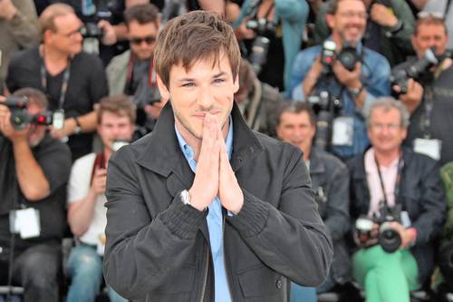 En imagen de 2016, el histrión con la prensa durante la presentación de la película La bailarina, en el festival de Cannes.