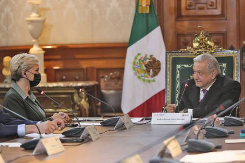 La secretaria de Energía de Estados Unidos, Jennifer Granholm, en Palacio Nacional.