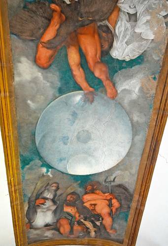 Júpiter, Neptuno y Plutón, obra del maestro del claroscuro, data de 1597 y es considerada su único mural; se encuentra en el primer piso de la residencia de los Ludovisi.