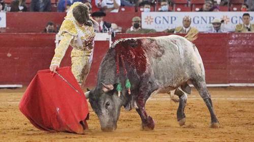 Los toros de Xajay resultaron unos auténticos borregos que no les complicaron la vida a los matadores.