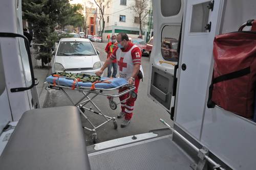 Parámedicos de la Cruz Roja admitieron no saber qué retrasa la asignación de camas; es algo que nunca hemos entendido, “siempre es lo mismo”, antes de la pandemia y ahora.