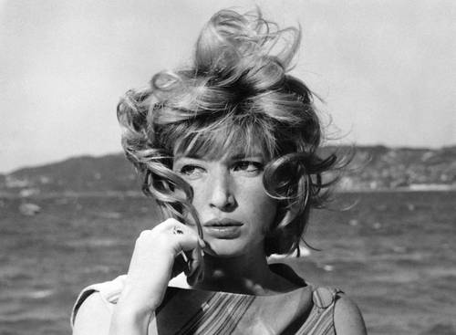  Una indomable mata de pelo caracterizó a la actriz italiana Monica Vitti Foto Afp