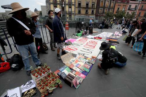 El acto de protesta se realizó en respuesta a la negativa de la Segob a instalar mesas para solucionar problemas que aquejan a la ENAH desde hace más de 30 años.