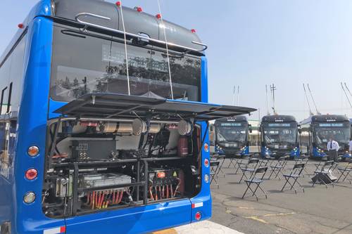 Ayer fueron presentados por autoridades capitalinas ocho trolebuses nuevos de origen chino que se incorporarán en las siguientes dos semanas al corredor de la línea 6, que va de la estación Rosario al paradero Chapultepec del Metro.