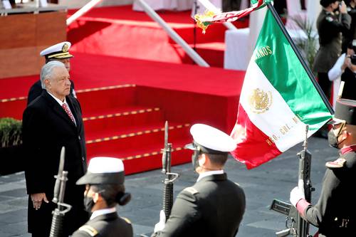 México tiene en sus fuerzas armadas a mujeres y hombres leales e institucionales, dijo el general Agustín Radilla ante el presidente López Obrador durante la ceremonia por el 109 aniversario de la Marcha de la Lealtad.