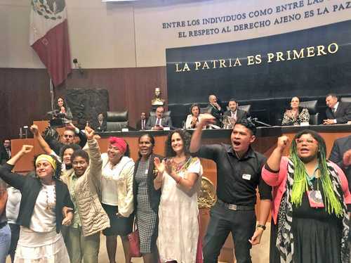  La senadora oaxaqueña Susana Harp fue una de las principales impulsoras de la Ley de Salvaguardia de los Elementos de la Cultura e Identidad de los Pueblos y Comunidades Indígenas y Afromexicanos, aprobada en noviembre. Foto cortesía de la legisladora