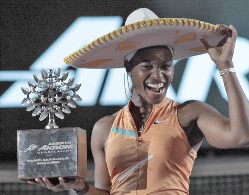 La estadunidense Sloane Stephens se impuso a la checa Marie Bouzkova en el Abierto de Zapopan.