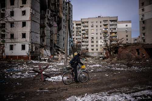 El 3 de marzo murieron 47 personas en bombardeos de las fuerzas rusas a áreas residenciales, incluidas escuelas y edificios de apartamentos, en la ciudad de Chernígov, informaron las autoridades.