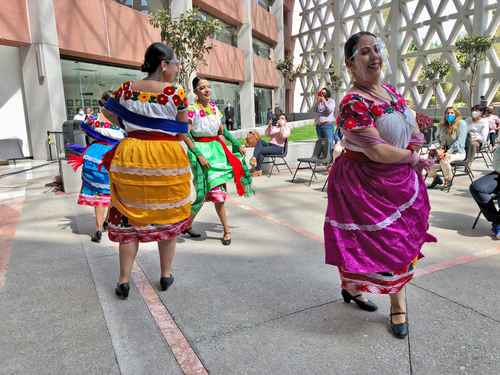 La Universidad Nacional Autónoma Metropolitana conmemoró ayer el Día Internacional de la Mujer con un ciclo de arte multidisciplinario realizado en la rectoría general de esa casa de estudios.